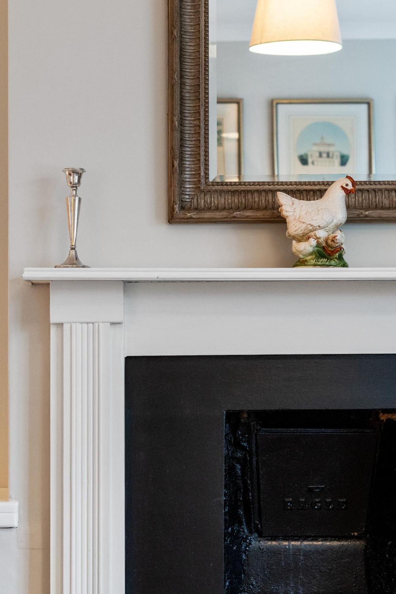 Bright & Cosy Gem ~ Battersea Park View ~ King Bed Appartement Londen Buitenkant foto